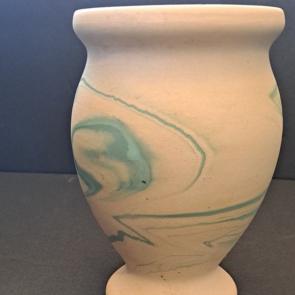 AMERICAN CREATIONS VASE - Picture 4 of 9